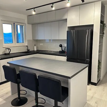 Blue Sunset Apartman *