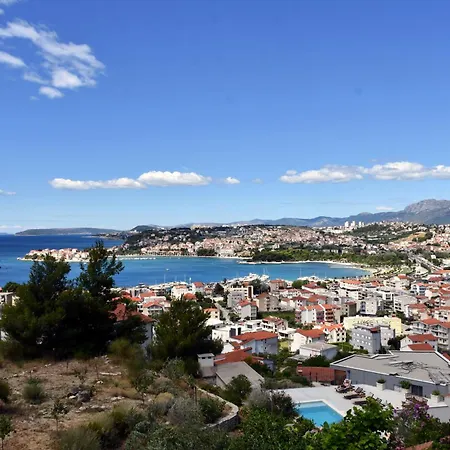 Blue Sunset, With Pool,terace & Stunning Views